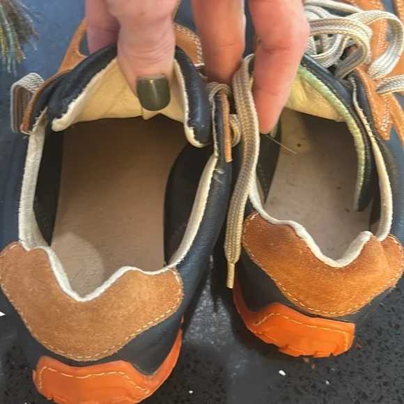 John Fleuvog Trainers - Picture 7 of 9